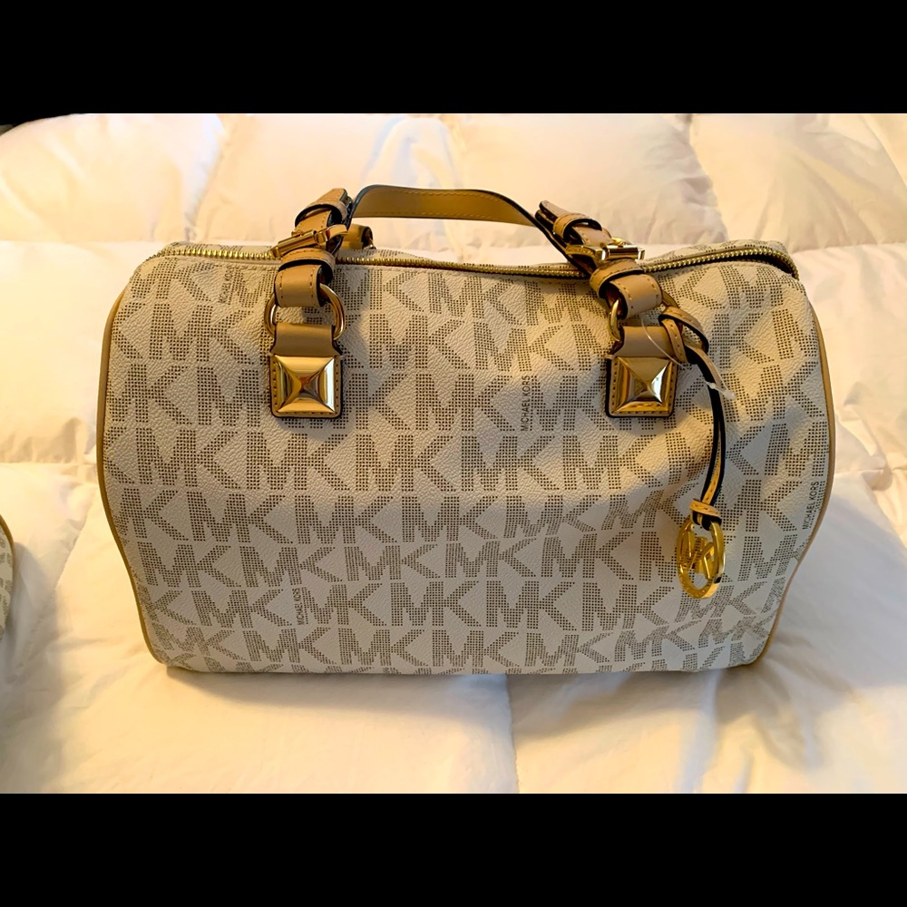 MK LG Vanilla Satchel